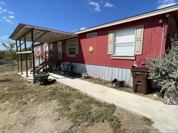 Hondo, TX 78861,538 County Road 4510