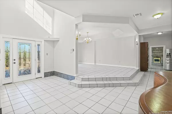 Von Ormy, TX 78073,5280 Smith Rd