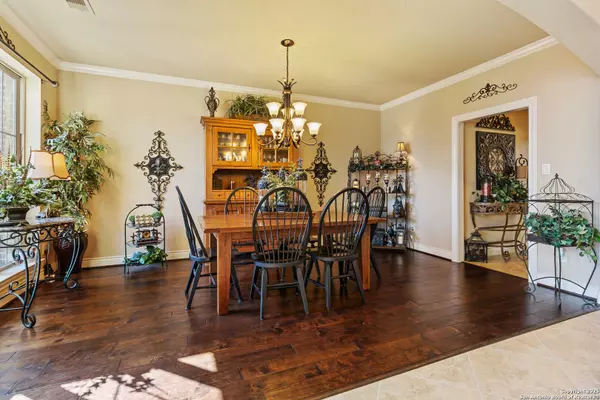 San Antonio, TX 78255,8905 Soaring Oak