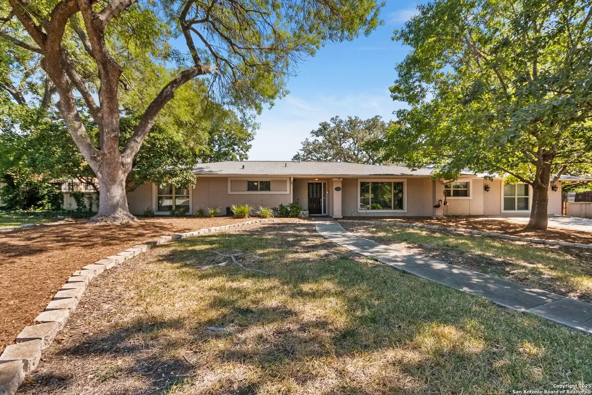 Castle Hills, TX 78213,106 Briarcliff