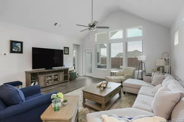 New Braunfels, TX 78130,904 Brook