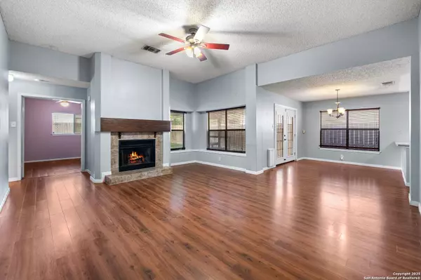 San Antonio, TX 78233,13231 Wood Climb