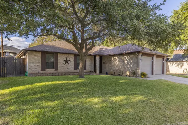 1121 Mossy, Schertz, TX 78154