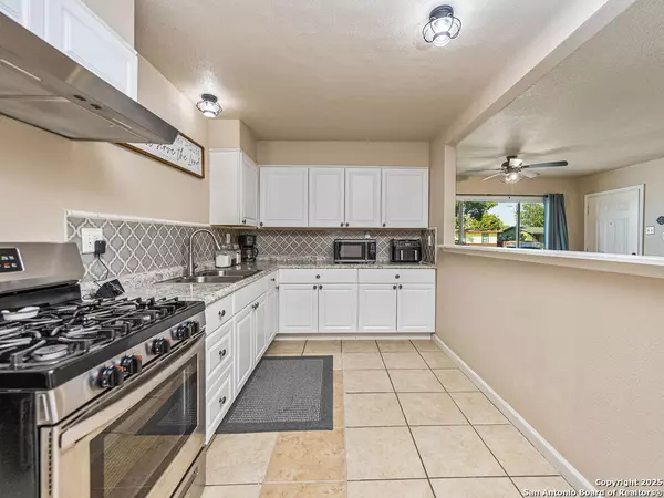 San Antonio, TX 78221,202 E Formosa Blvd