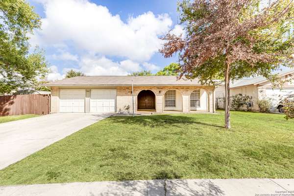 7003 Glen Walk, San Antonio, TX 78239