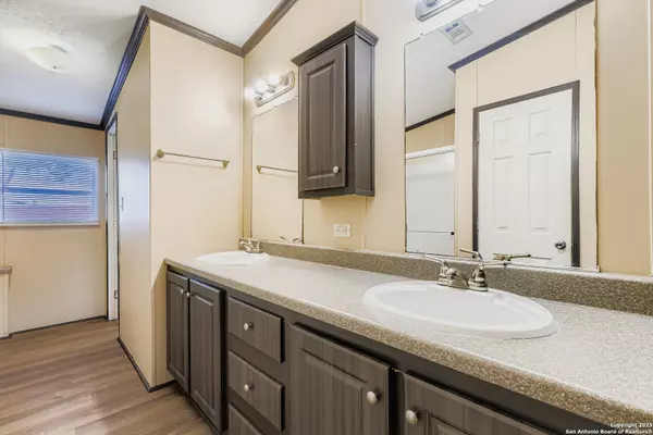 San Antonio, TX 78263,7508 Cover