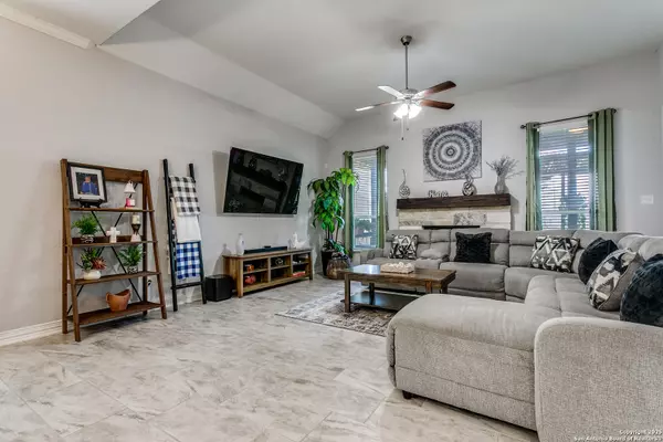 New Braunfels, TX 78132,1137 LIMESTONE WAY