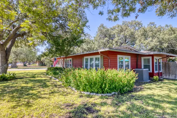 Hondo, TX 78861,1204 27th