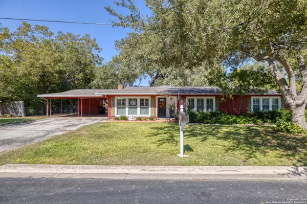 Hondo, TX 78861,1204 27th