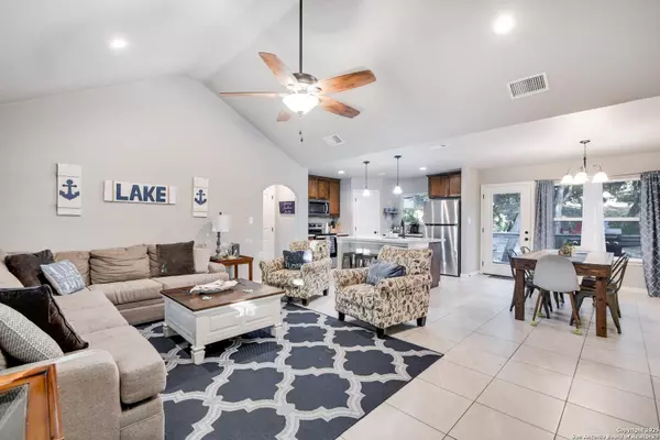 Canyon Lake, TX 78133,1532 Hillcrest