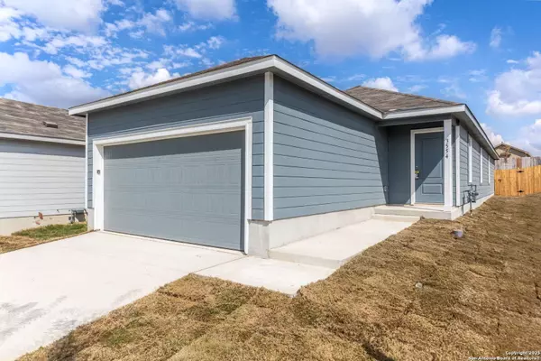 San Antonio, TX 78245,3554 glade