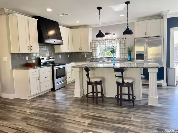 Bandera, TX 78003,203 Ranch