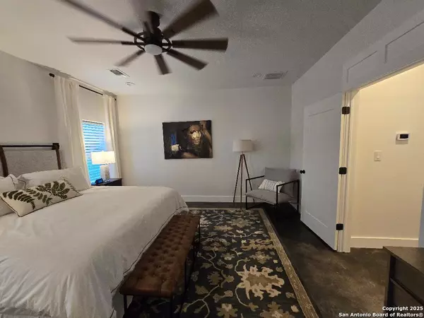 Kingsland, TX 78639,451 Legion Loop