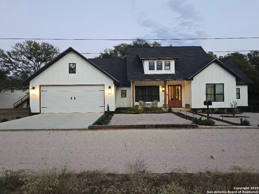 Kingsland, TX 78639,451 Legion Loop