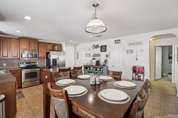 Converse, TX 78109,459 Dolly Dr