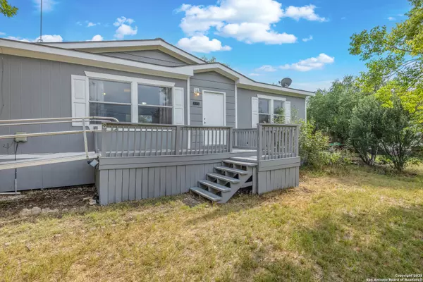 San Antonio, TX 78253,415 County Road 3822