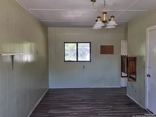 San Antonio, TX 78223,119 Harcourt