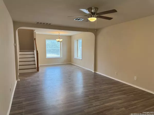 Universal City, TX 78148-4635,9061 CLEARWOOD PATH