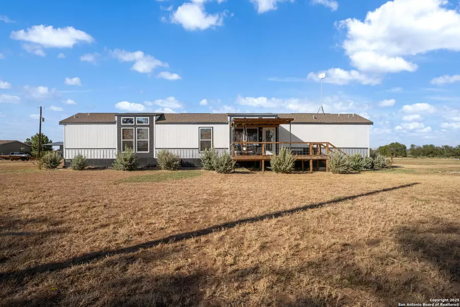 149 Private Road 4777, Castroville, TX 78009