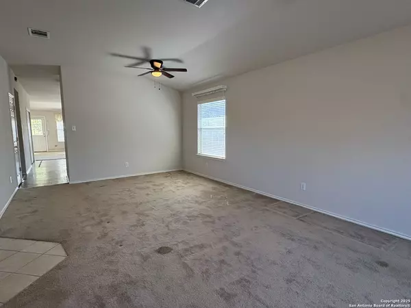 Universal City, TX 78148,9006 Granberry Pass