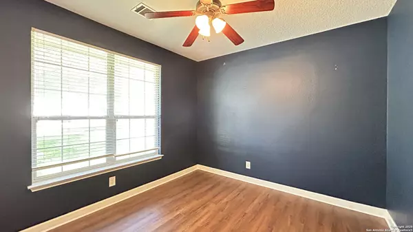 San Antonio, TX 78251-1744,9518 HORSERACE