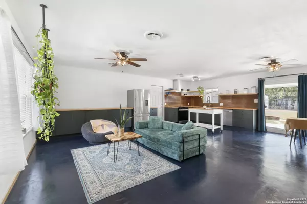 New Braunfels, TX 78130,1228 Rivercrest