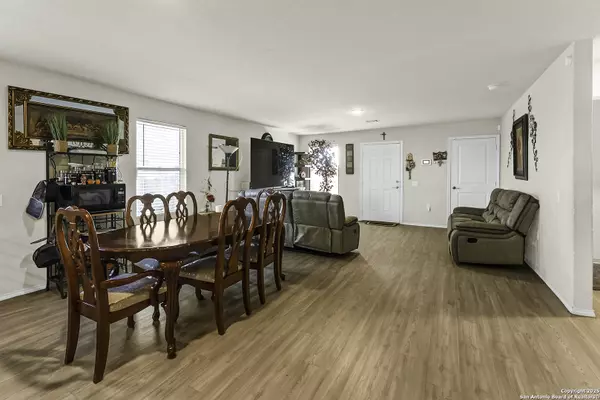 San Antonio, TX 78218,5610 Dewberry Run