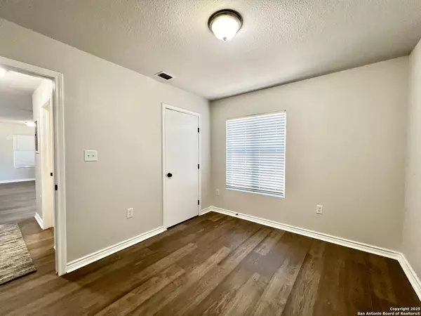 San Antonio, TX 78223,106 Sublett