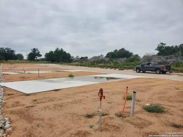 Fredericksburg, TX 78624,5386 Ranch Road 1376 # 358