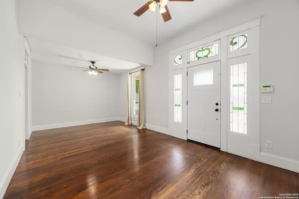 San Antonio, TX 78210,135 Vitra