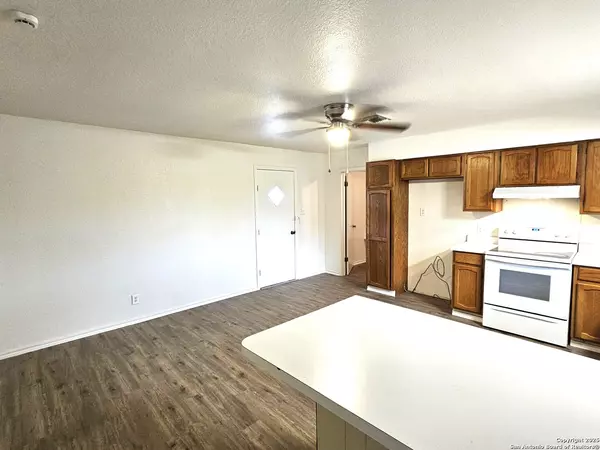 Cibolo, TX 78108,105 SANTA CLARA