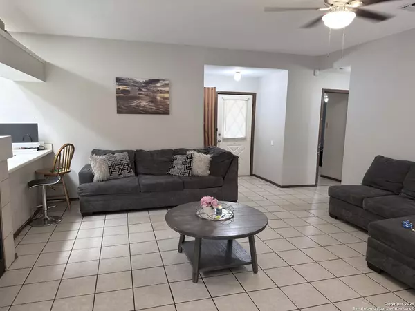 San Antonio, TX 78233,5922 Larkmeadow