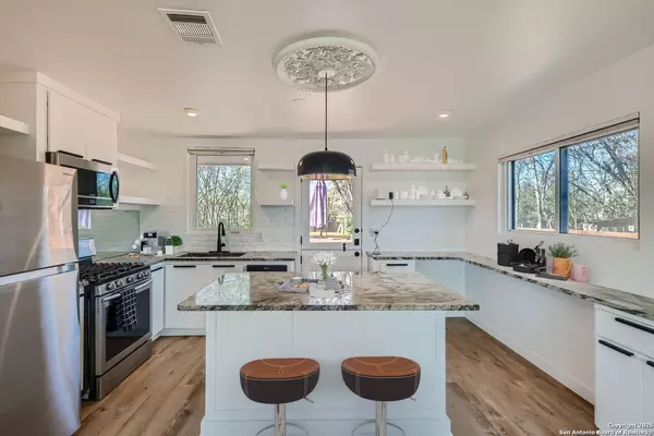 New Braunfels, TX 78130,1722 Lee