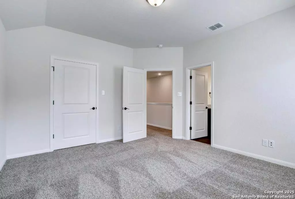 San Antonio, TX 78245,10340 Lynwood Crk UNIT 102