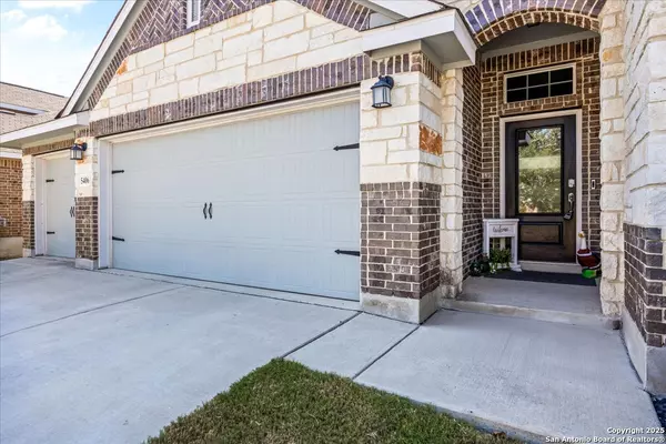 Bulverde, TX 78163,5406 Black Walnut