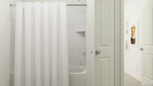 New Braunfels, TX 78130,1331 Mach Dr