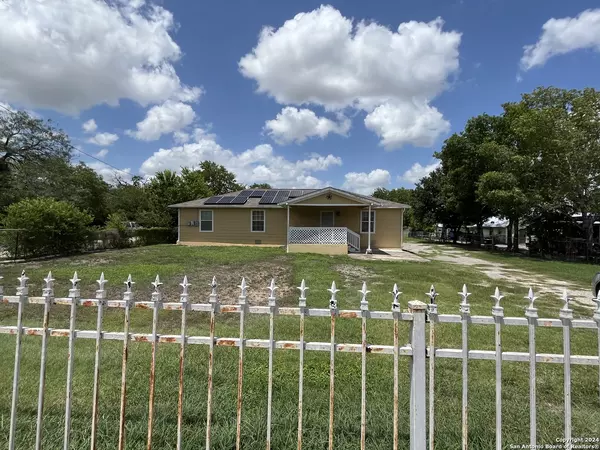 1243 GILLETTE BLVD, San Antonio, TX 78224-2220