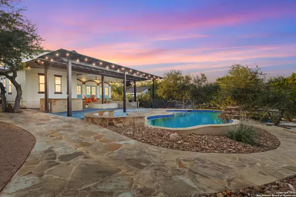 1023 Silent Hollow, San Antonio, TX 78260