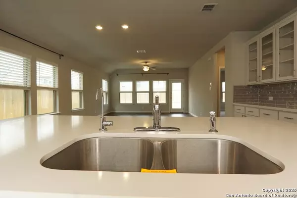 San Antonio, TX 78252,6619 Hoffman Plain