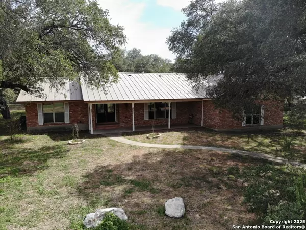 Devine, TX 78016,341 Malone Dr