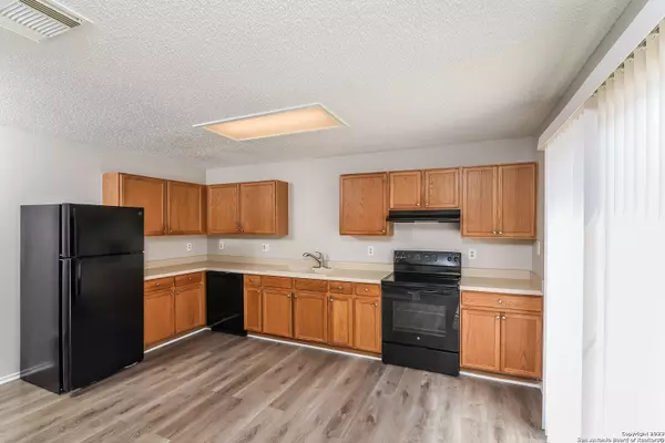 San Antonio, TX 78253-6314,1218 CROSSING OAKS