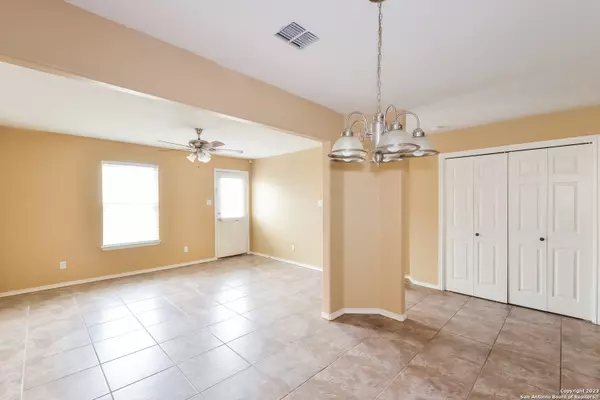 San Antonio, TX 78252,5503 Hidden Canyon