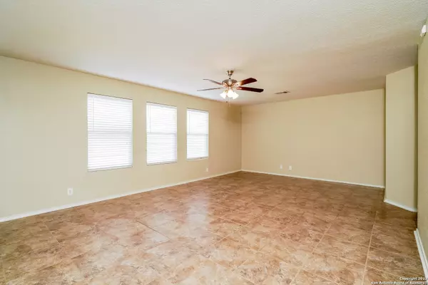 Universal City, TX 78148,10910 Cimarron Cv