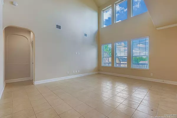 Cibolo, TX 78108,220 Heavenly View