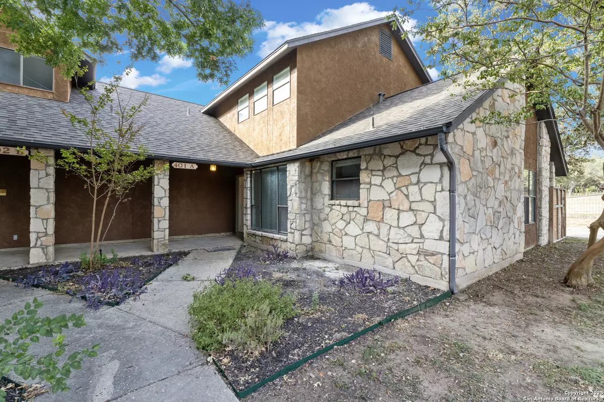 San Antonio, TX 78254,401 Thetford