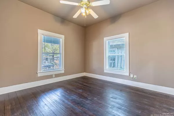 San Antonio, TX 78202,1122 Nolan