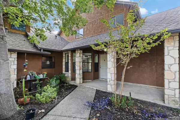 402 Thetford, San Antonio, TX 78254