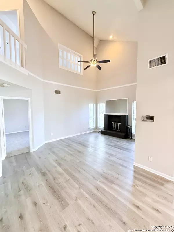 San Antonio, TX 78249,4839 Brandeis UNIT 512