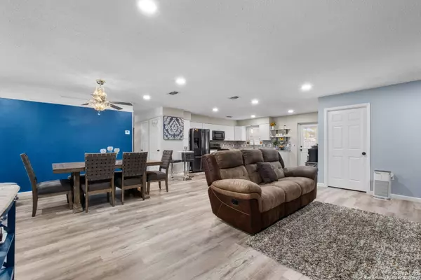 San Antonio, TX 78227,7306 Westshire Dr