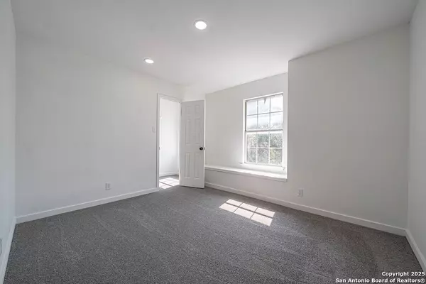 San Antonio, TX 78250-6233,8603 QUAIL WHISPER